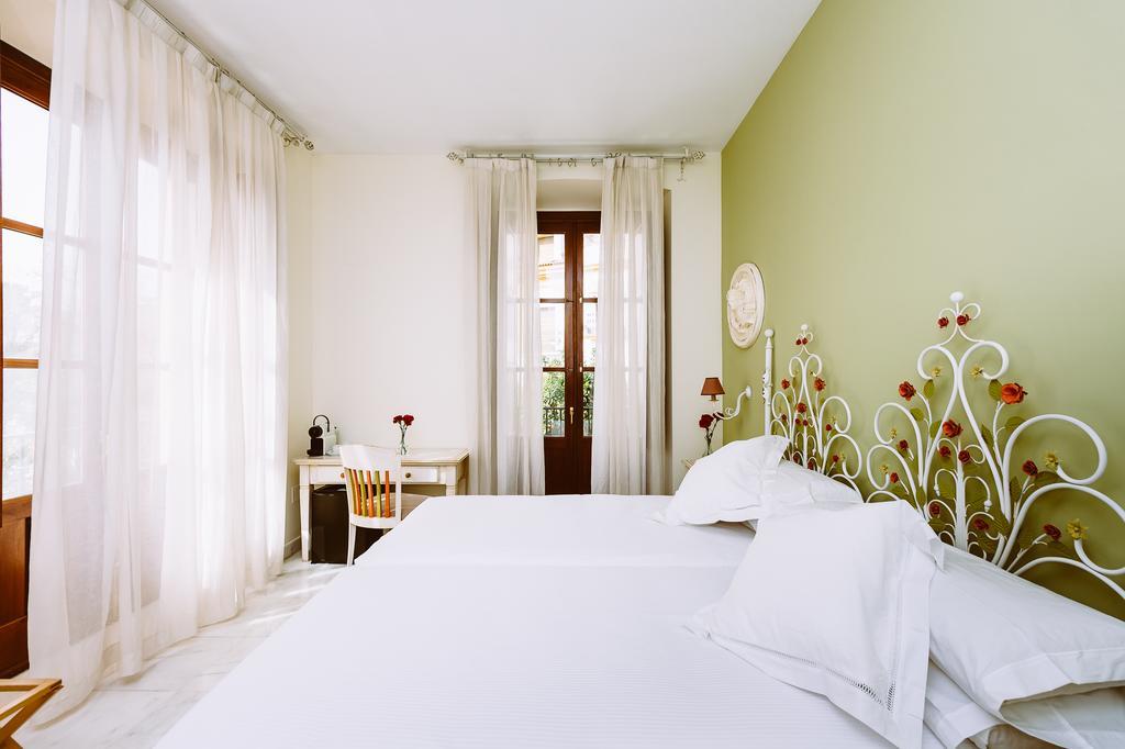 Hotel Basic Dona Manuela